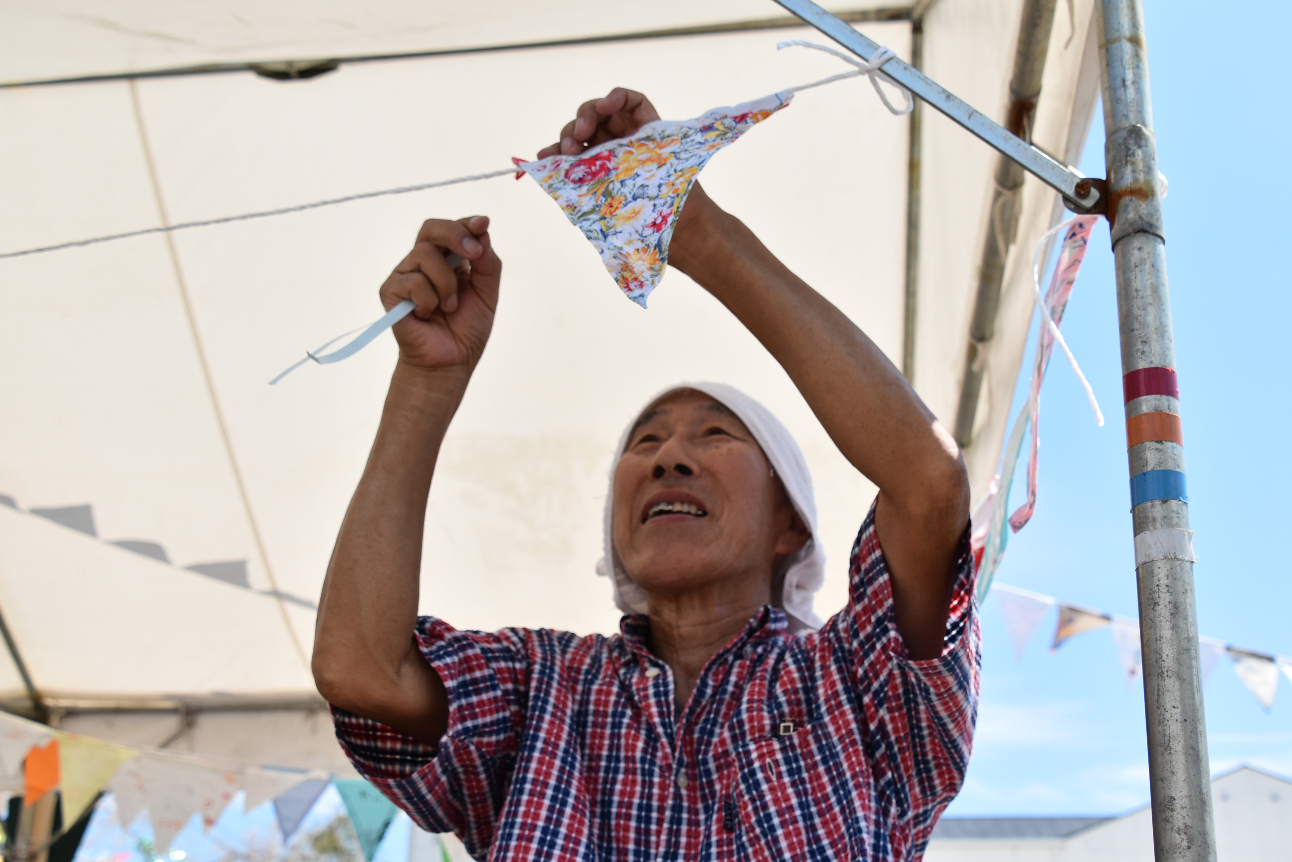 ガーランドをつなぐ