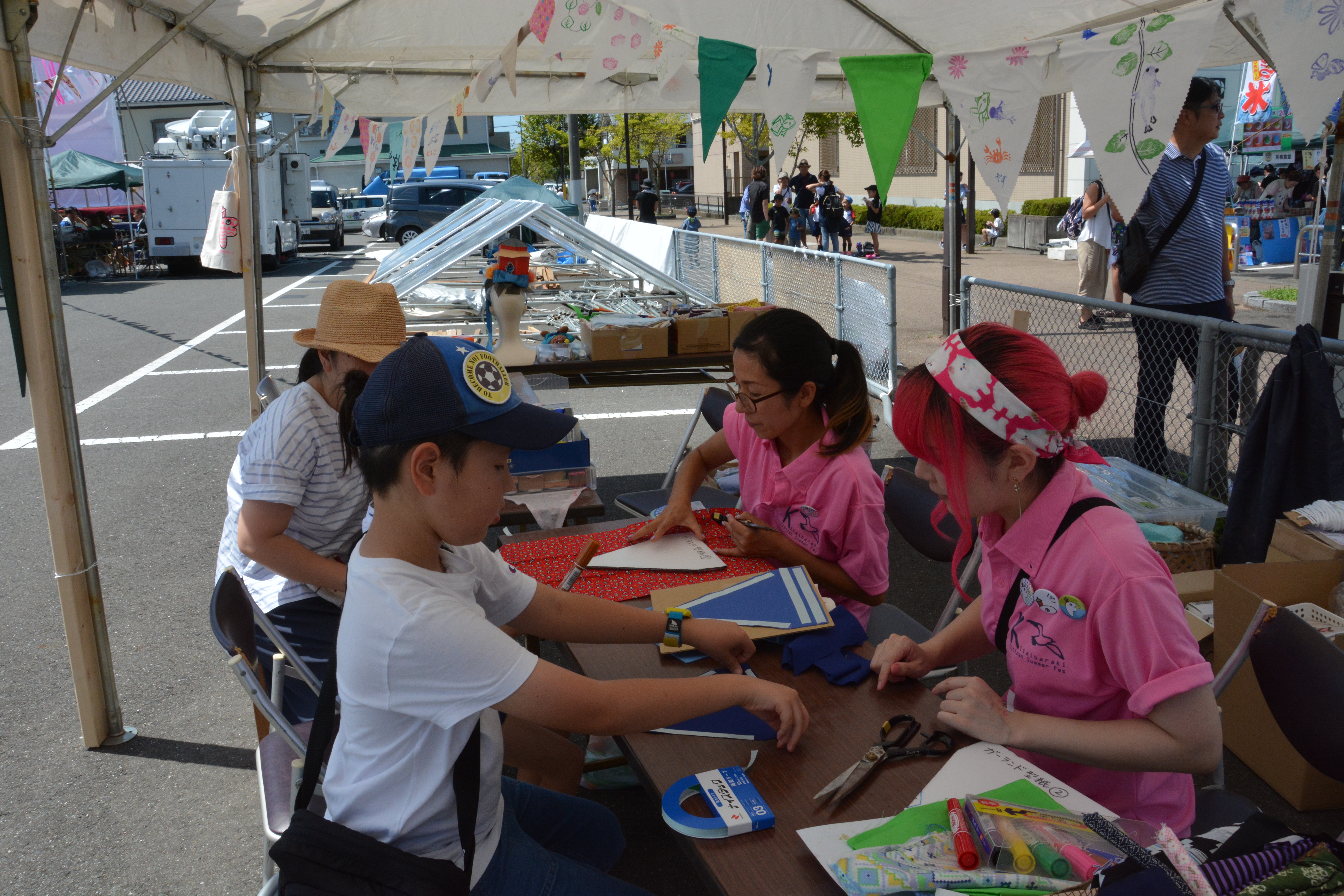 布を切るところから作る（お子さん）